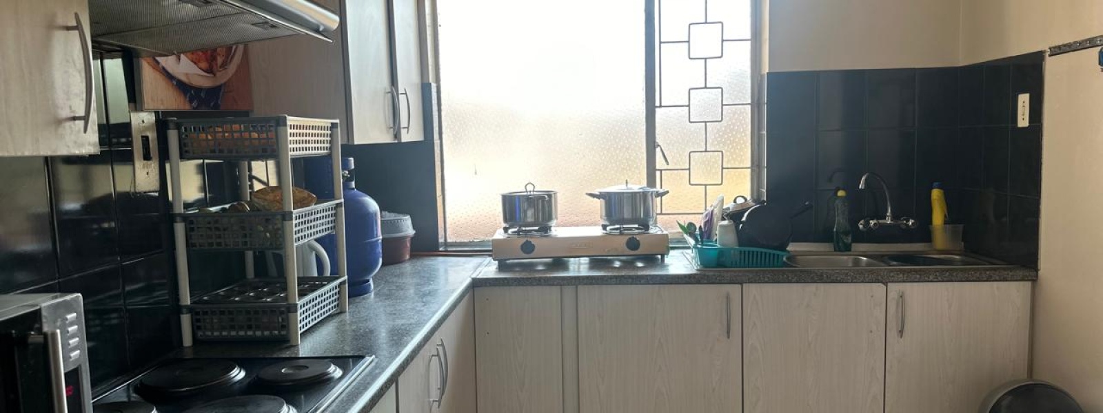 Shenandoa, Hull Street, Florida, Gauteng, 2 Bedrooms Bedrooms, ,1.5 BathroomsBathrooms,Apartment,For Sale,Shenandoa, Hull Street ,1535