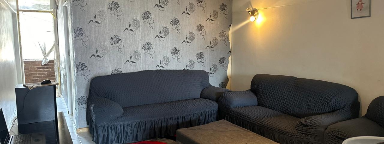 Shenandoa, Hull Street, Florida, Gauteng, 2 Bedrooms Bedrooms, ,1.5 BathroomsBathrooms,Apartment,For Sale,Shenandoa, Hull Street ,1535