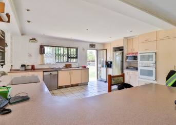 Dinsdale Street, Henley-On-Klip, Gauteng, 4 Bedrooms Bedrooms, 0 ,3.5 BathroomsBathrooms,House,For Sale,Dinsdale Street ,0,1601