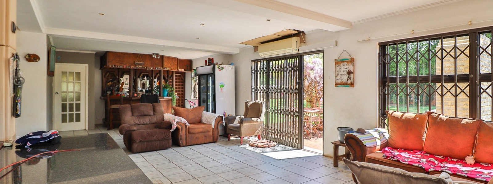 Dinsdale Street, Henley-On-Klip, Gauteng, 4 Bedrooms Bedrooms, 0 ,3.5 BathroomsBathrooms,House,For Sale,Dinsdale Street ,0,1601
