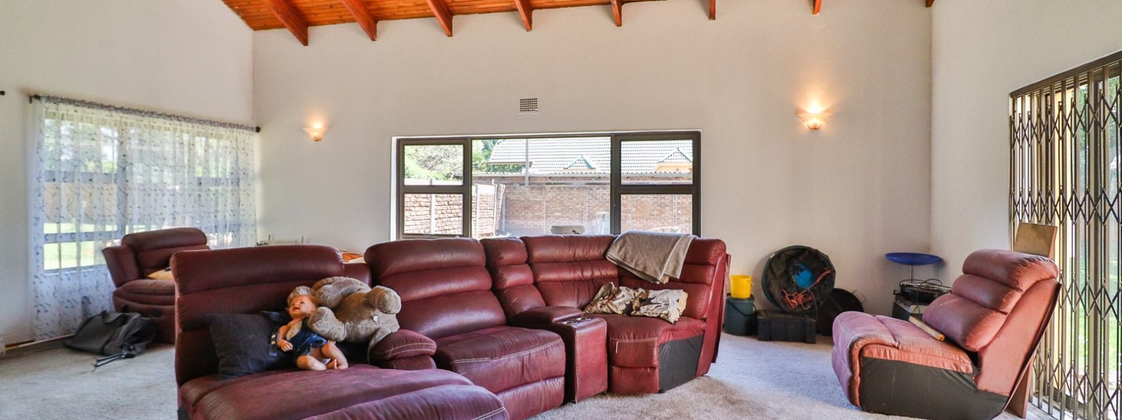 Dinsdale Street, Henley-On-Klip, Gauteng, 4 Bedrooms Bedrooms, 0 ,3.5 BathroomsBathrooms,House,For Sale,Dinsdale Street ,0,1601