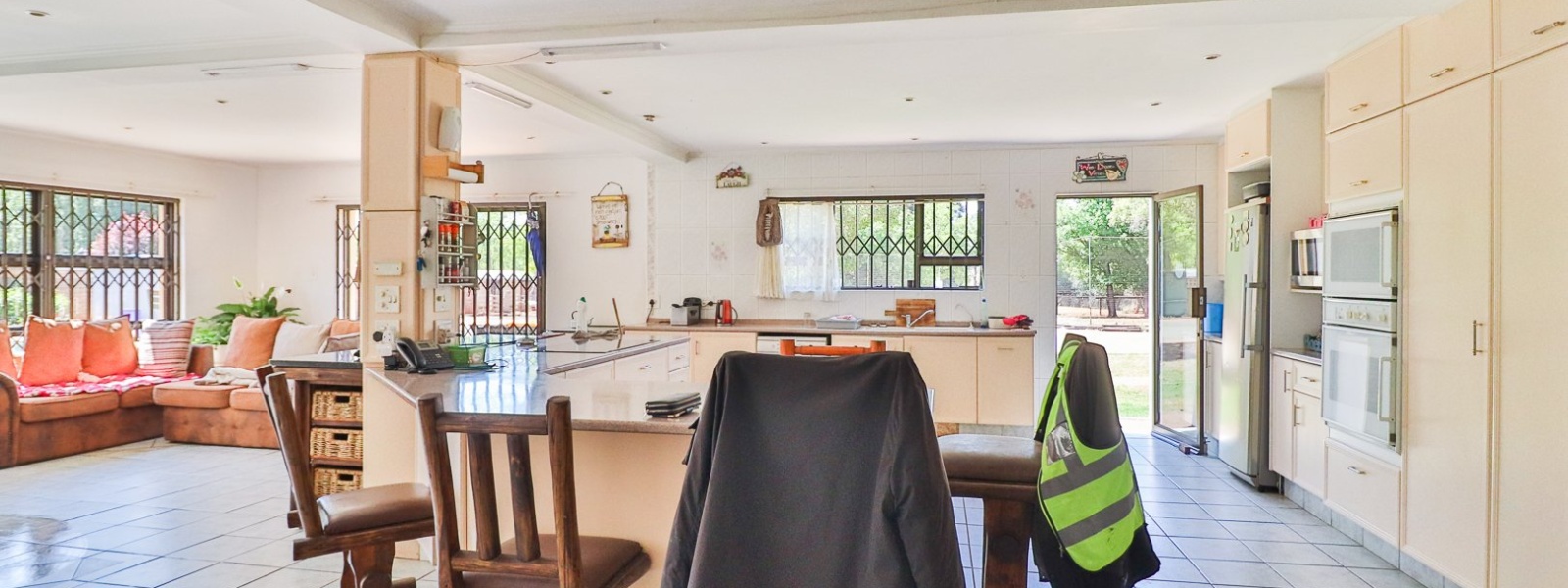 Dinsdale Street, Henley-On-Klip, Gauteng, 4 Bedrooms Bedrooms, 0 ,3.5 BathroomsBathrooms,House,For Sale,Dinsdale Street ,0,1601