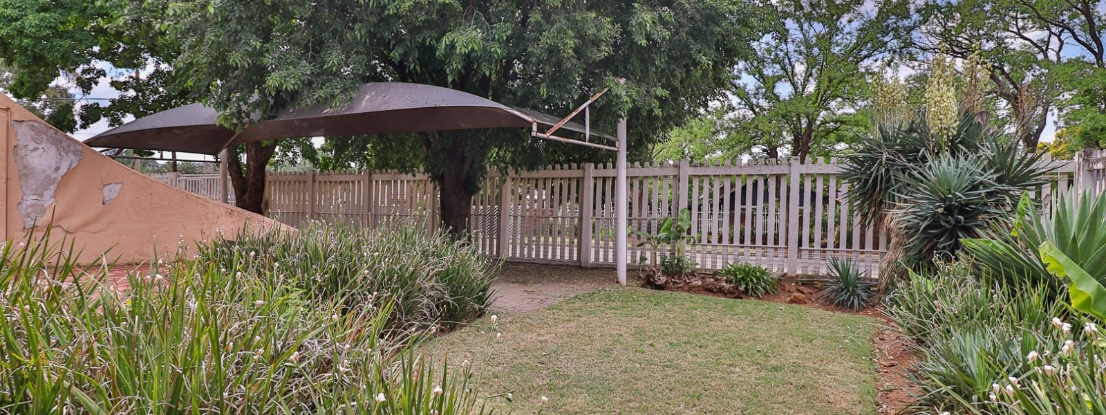 Mahonie Avenue, General Albertspark, Gauteng, 4 Bedrooms Bedrooms, 0 ,2 BathroomsBathrooms,House,For Sale,Mahonie Avenue ,0,1606