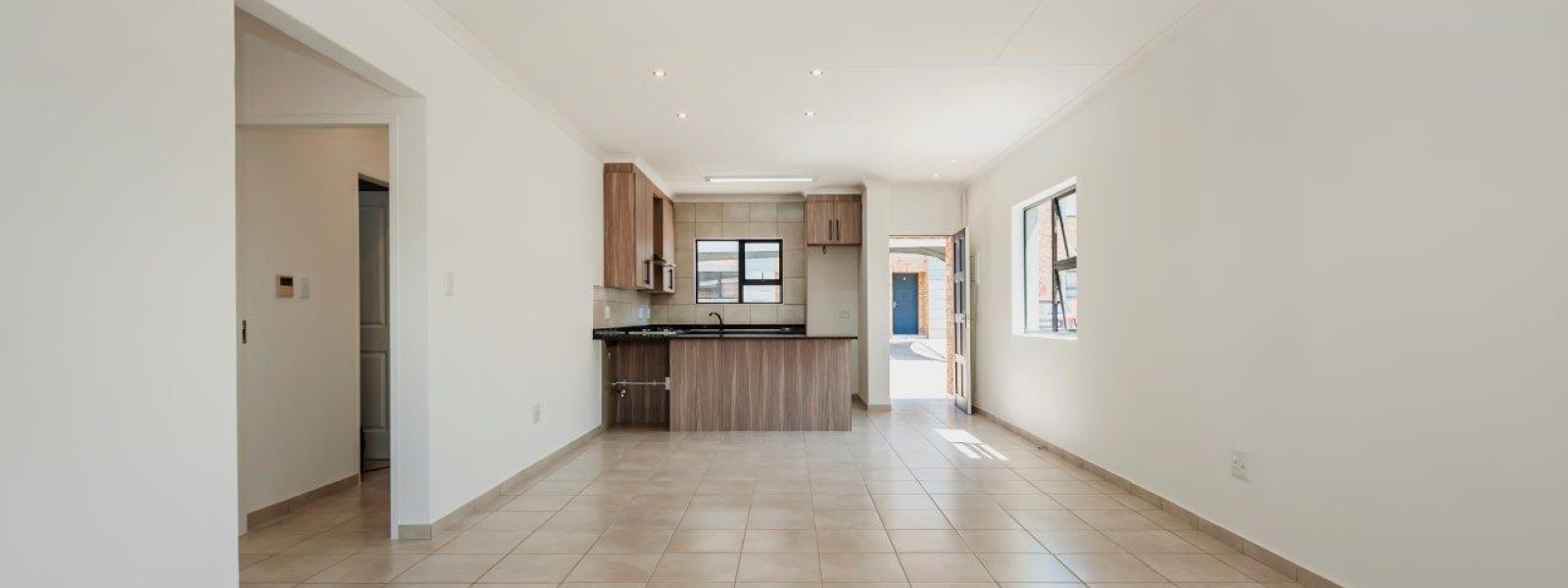 No 1 Rooibos Street, Brackendowns, Gauteng, 2 Bedrooms Bedrooms, 0 ,2 BathroomsBathrooms,Cluster,For Sale,No 1 Rooibos Street,0,1607