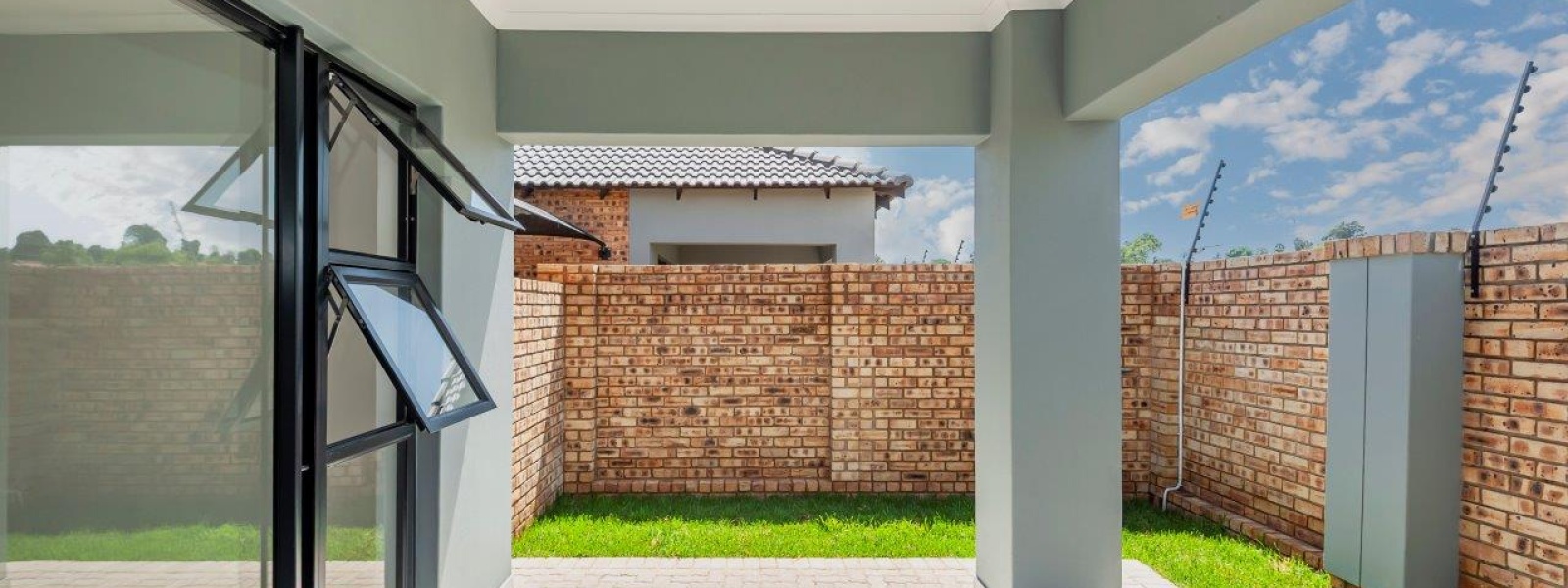 No 1 Rooibos Street, Brackendowns, Gauteng, 2 Bedrooms Bedrooms, 0 ,2 BathroomsBathrooms,Cluster,For Sale,No 1 Rooibos Street,0,1607