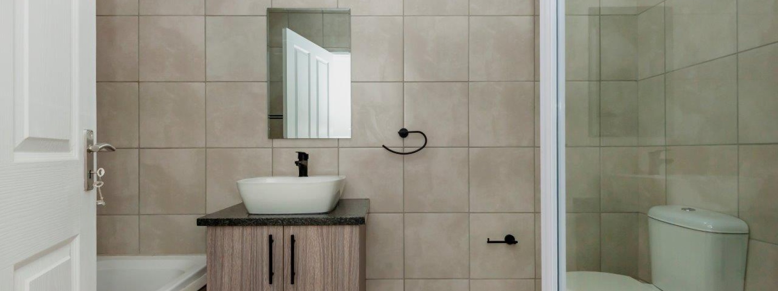 No 1 Rooibos Street, Brackendowns, Gauteng, 2 Bedrooms Bedrooms, 0 ,2 BathroomsBathrooms,Cluster,For Sale,No 1 Rooibos Street,0,1607