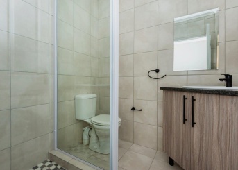 No 1 Rooibos Street, Brackendowns, Gauteng, 2 Bedrooms Bedrooms, 0 ,2 BathroomsBathrooms,Apartment,For Sale,No 1 Rooibos Street,0,1607