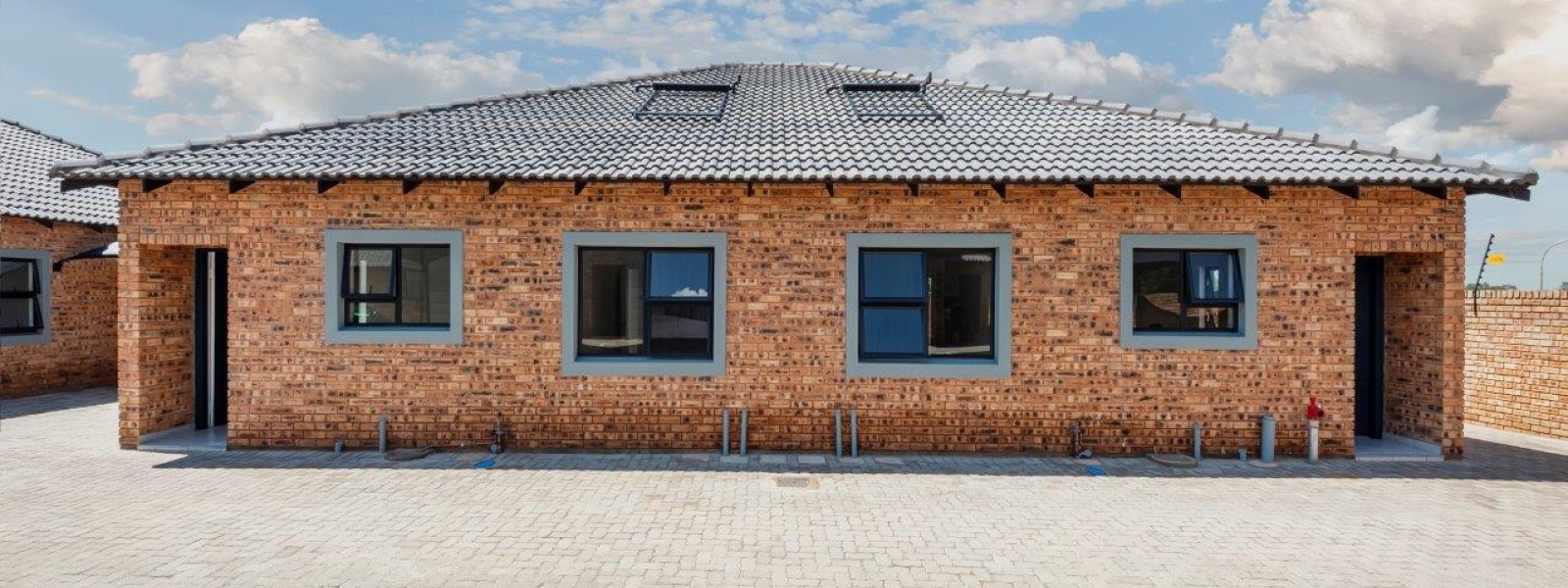 No 1 Rooibos Street, Brackendowns, Gauteng, 2 Bedrooms Bedrooms, 0 ,2 BathroomsBathrooms,Cluster,For Sale,No 1 Rooibos Street,0,1607