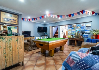 4 De Wet Street, Alberante Security Estate, Gauteng, 7 Bedrooms Bedrooms, 0 ,7 BathroomsBathrooms,House,For Sale,4 De Wet Street ,0,1608