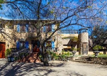 4 De Wet Street, Alberante Security Estate, Gauteng, 7 Bedrooms Bedrooms, 0 ,7 BathroomsBathrooms,House,For Sale,4 De Wet Street ,0,1608