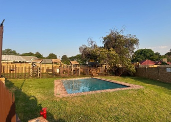 Meredale Mews, Meredale, Gauteng, 2 Bedrooms Bedrooms, 0 ,1 BathroomBathrooms,Apartment,For Sale,Meredale Mews ,0,1609