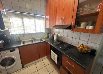 Meredale Mews, Meredale, Gauteng, 2 Bedrooms Bedrooms, 0 ,1 BathroomBathrooms,Apartment,For Sale,Meredale Mews ,0,1609
