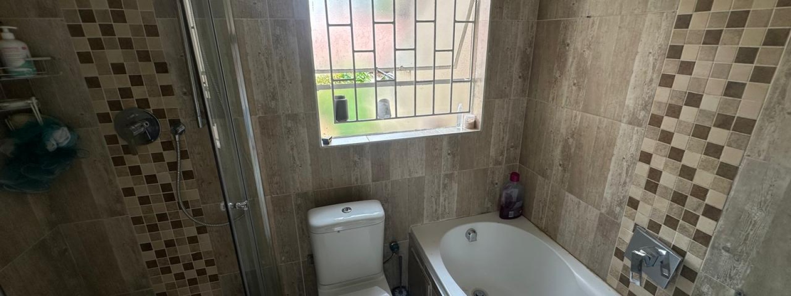 Sunset Vale, Winchester Hills, Gauteng, 3 Bedrooms Bedrooms, 0 ,2 BathroomsBathrooms,Apartment,For Sale,Sunset Vale ,0,1610