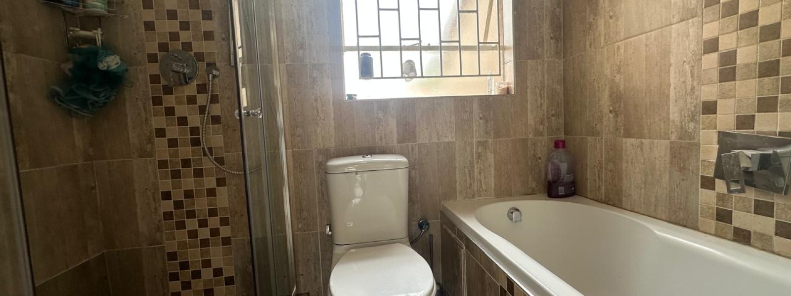 Sunset Vale, Winchester Hills, Gauteng, 3 Bedrooms Bedrooms, 0 ,2 BathroomsBathrooms,Apartment,For Sale,Sunset Vale ,0,1610