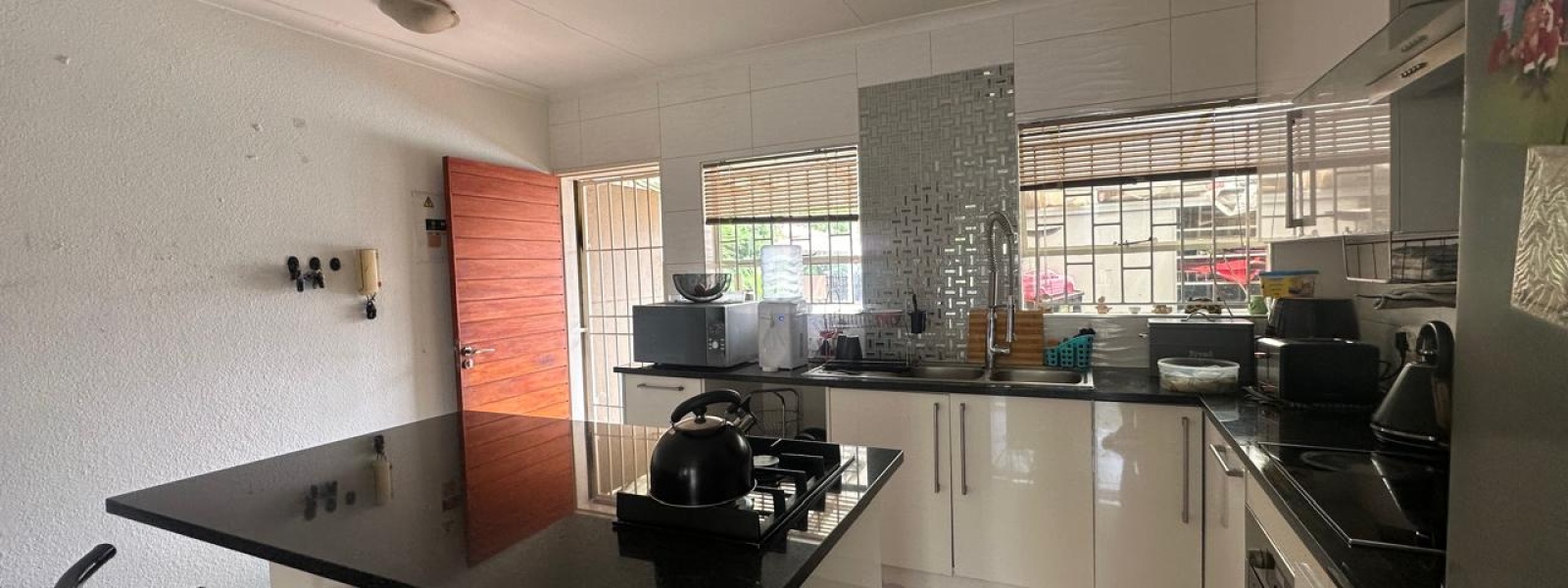 Sunset Vale, Winchester Hills, Gauteng, 3 Bedrooms Bedrooms, 0 ,2 BathroomsBathrooms,Apartment,For Sale,Sunset Vale ,0,1610