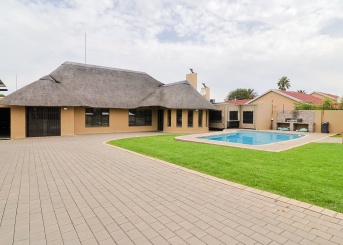Braun Road, Verwoerdpark, Gauteng, 4 Bedrooms Bedrooms, 0 ,3 BathroomsBathrooms,House,For Sale,Braun Road ,0,1611