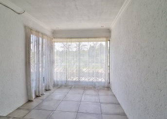 Cricklwood, Mulbarton, Gauteng, 1 Bedroom Bedrooms, 0 ,1 BathroomBathrooms,Apartment,For Sale,Cricklwood ,0,1612