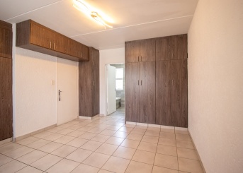 Cricklwood, Mulbarton, Gauteng, 1 Bedroom Bedrooms, 0 ,1 BathroomBathrooms,Apartment,For Sale,Cricklwood ,0,1612