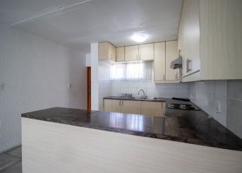 Cricklwood, Mulbarton, Gauteng, 1 Bedroom Bedrooms, 0 ,1 BathroomBathrooms,Apartment,For Sale,Cricklwood ,0,1612