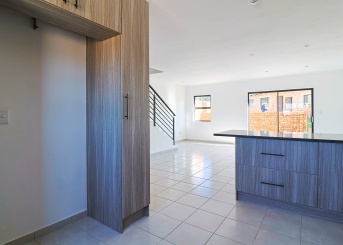 1 Rooibos Street The Reeds, Brackendowns, Gauteng, 3 Bedrooms Bedrooms, 0 ,2.5 BathroomsBathrooms,Apartment,For Sale,1 Rooibos Street The Reeds,0,1614