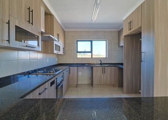 1 Rooibos Street The Reeds, Brackendowns, Gauteng, 3 Bedrooms Bedrooms, 0 ,2.5 BathroomsBathrooms,Apartment,For Sale,1 Rooibos Street The Reeds,0,1614