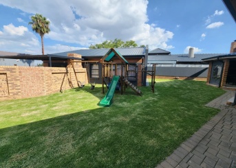 Kristal Crescent, Randhart, Gauteng, 3 Bedrooms Bedrooms, 0 ,2.5 BathroomsBathrooms,House,For Sale,Kristal Crescent ,0,1615