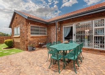 Villa Ernani Teebos Street, Mayberry Park, Gauteng, 3 Bedrooms Bedrooms, 0 ,2 BathroomsBathrooms,Villa,For Sale,Villa Ernani Teebos Street,0,1616