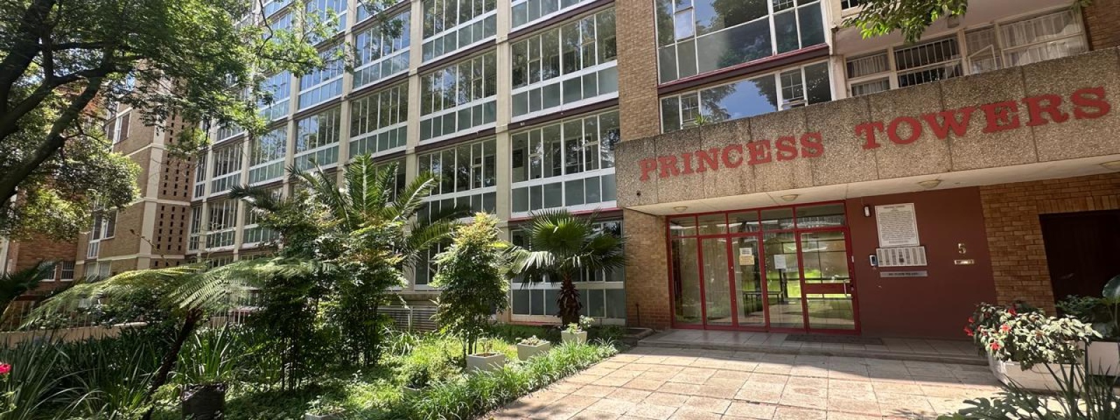 Princess Towers Parktown, Parktown, Gauteng, 0 , 0 ,0,Apartment,For Sale,Princess Towers Parktown,0,1617