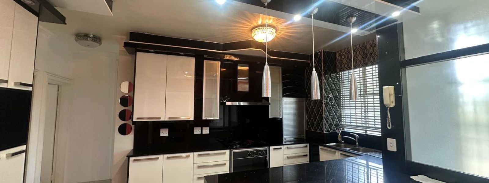 Princess Towers Parktown, Parktown, Gauteng, 0 , 0 ,0,Apartment,For Sale,Princess Towers Parktown,0,1617