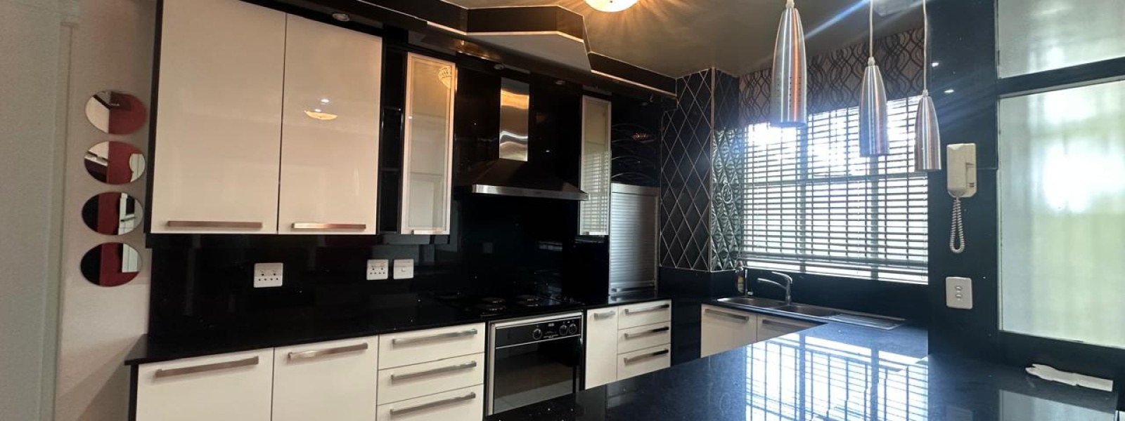 Princess Towers Parktown, Parktown, Gauteng, 0 , 0 ,0,Apartment,For Sale,Princess Towers Parktown,0,1617