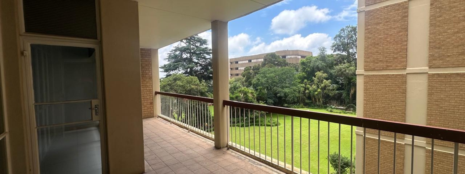 Princess Towers Parktown, Parktown, Gauteng, 0 , 0 ,0,Apartment,For Sale,Princess Towers Parktown,0,1617