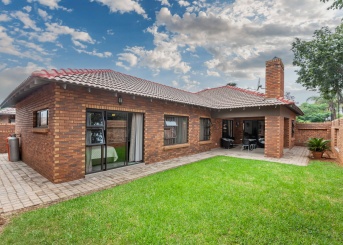 Camelford Street, New Redruth, Gauteng, 3 Bedrooms Bedrooms, 0 ,2 BathroomsBathrooms,Cluster,For Sale,Camelford Street ,0,1618