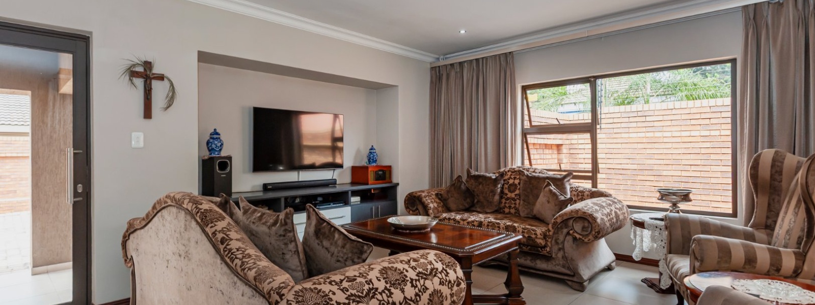 Camelford Street, New Redruth, Gauteng, 3 Bedrooms Bedrooms, 0 ,2 BathroomsBathrooms,Cluster,For Sale,Camelford Street ,0,1618