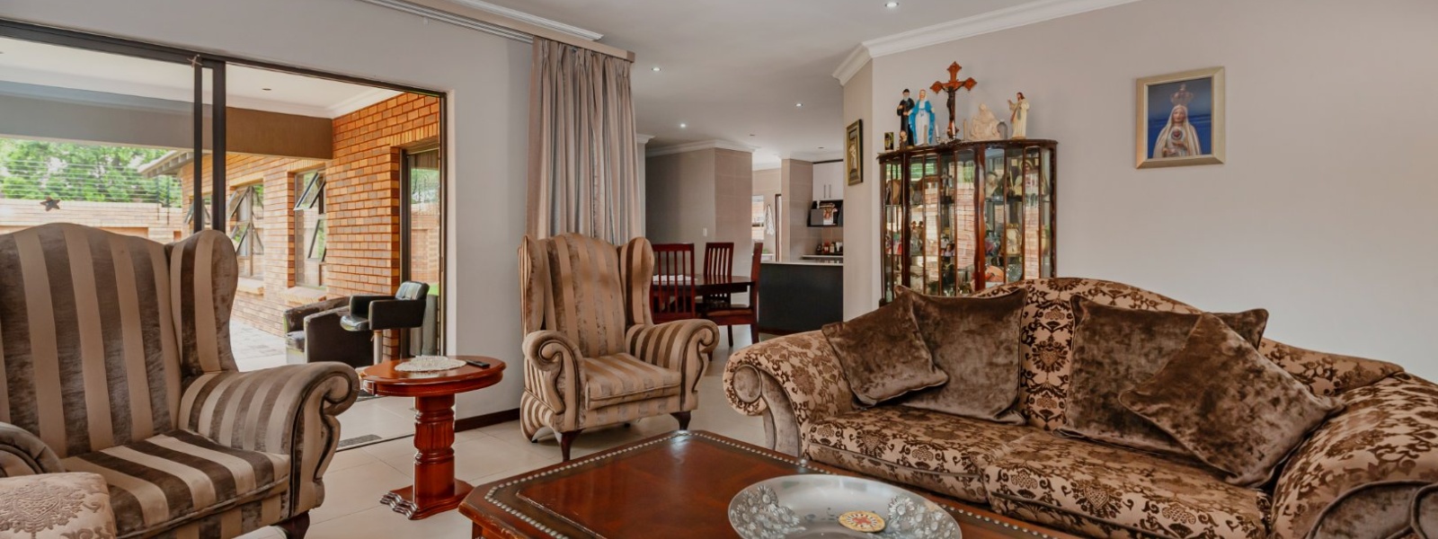 Camelford Street, New Redruth, Gauteng, 3 Bedrooms Bedrooms, 0 ,2 BathroomsBathrooms,Cluster,For Sale,Camelford Street ,0,1618