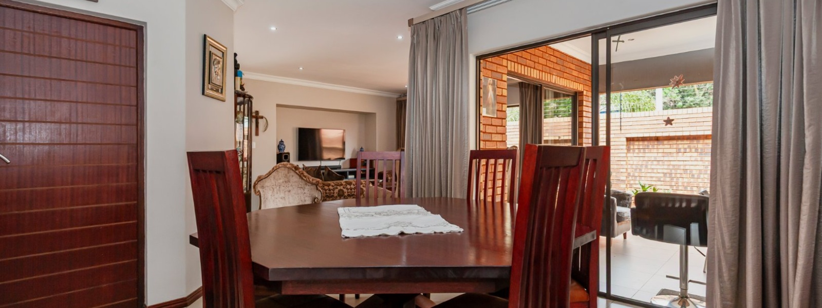 Camelford Street, New Redruth, Gauteng, 3 Bedrooms Bedrooms, 0 ,2 BathroomsBathrooms,Cluster,For Sale,Camelford Street ,0,1618