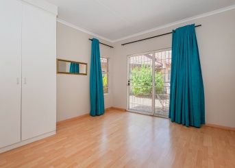 Leslie Crescent, Randhart, Gauteng, 4 Bedrooms Bedrooms, 0 ,2 BathroomsBathrooms,House,For Sale,Leslie Crescent ,0,1621