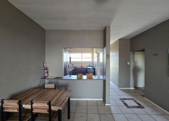 Raceview Centre Kipling Street, Raceivew, Gauteng, 2 Bedrooms Bedrooms, 0 ,1 BathroomBathrooms,Apartment,For Sale,Raceview Centre Kipling Street,1,1622