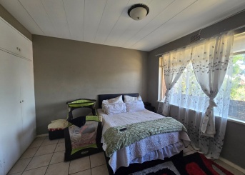 Raceview Centre Kipling Street, Raceivew, Gauteng, 2 Bedrooms Bedrooms, 0 ,1 BathroomBathrooms,Apartment,For Sale,Raceview Centre Kipling Street,1,1622
