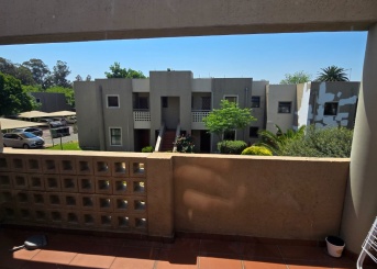 St Tropez Findhorn Street, Newmarket Park, Gauteng, 2 Bedrooms Bedrooms, 0 ,1 BathroomBathrooms,Apartment,For Sale,St Tropez Findhorn Street,0,1624