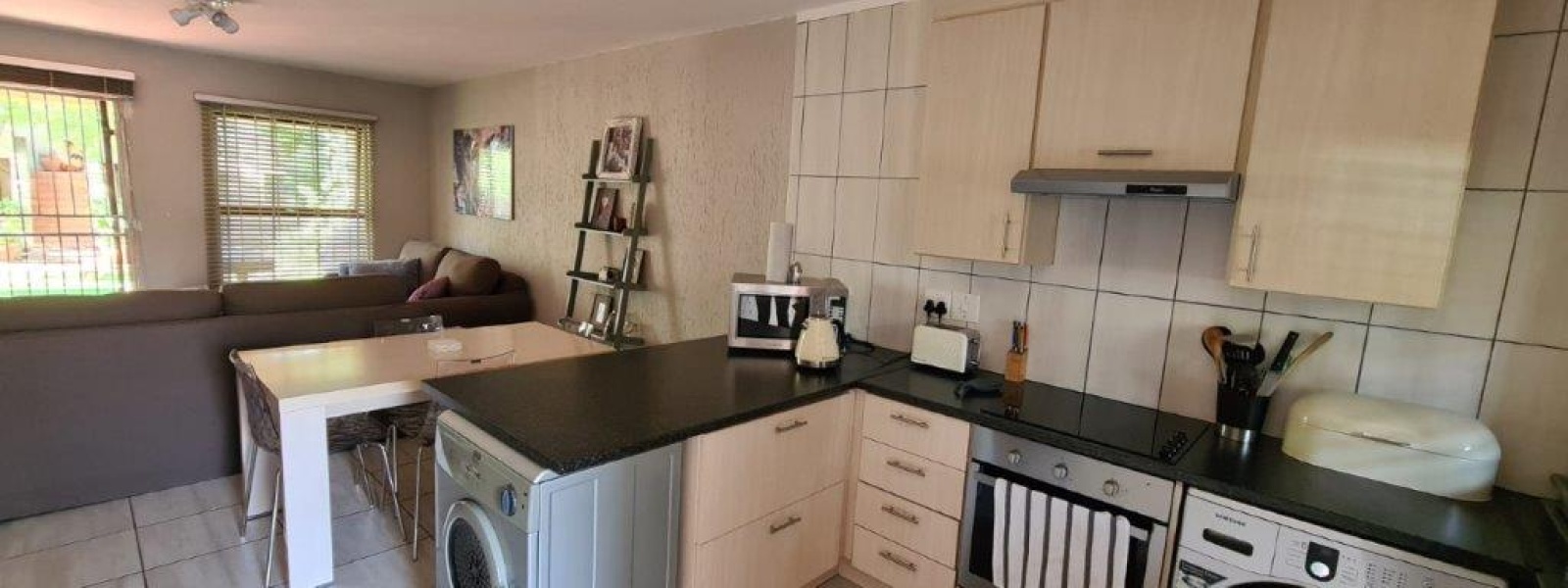 St Tropez, Findhorn Street, Nwewmarket Park, Gauteng, 2 Bedrooms Bedrooms, 0 ,1 BathroomBathrooms,Apartment,For Sale,St Tropez, Findhorn Street,0,1625