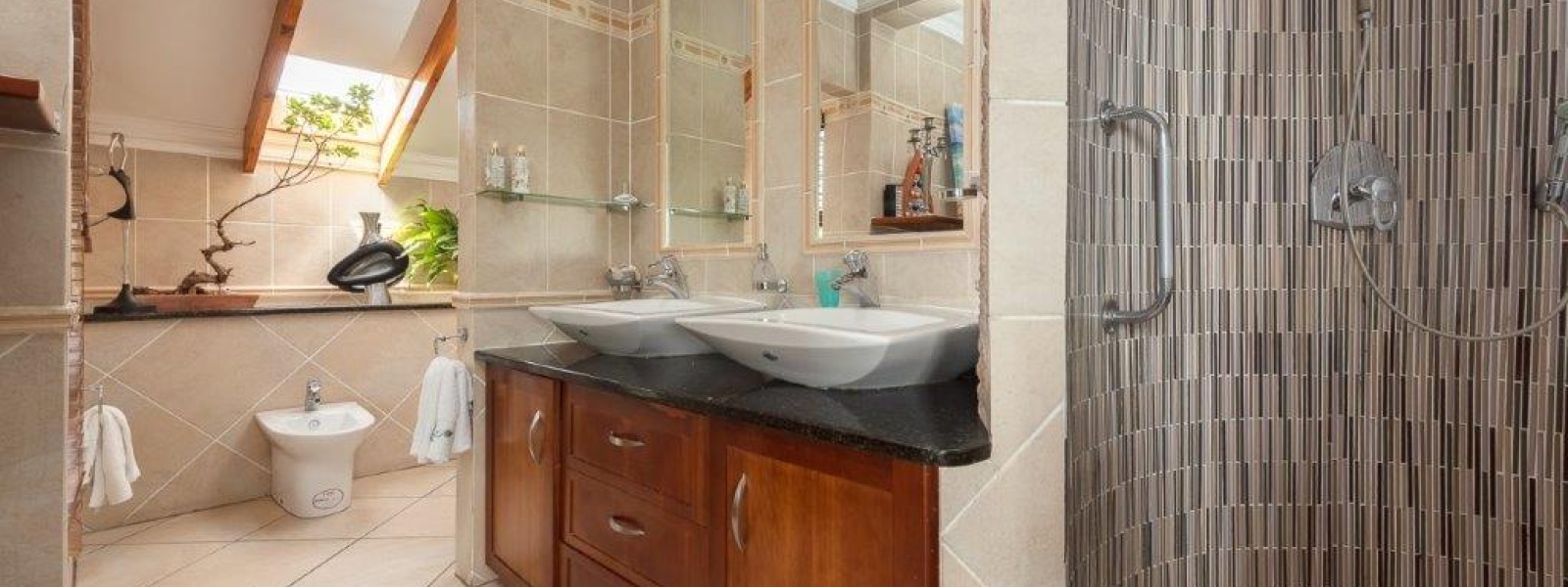 Rodene Avenue, Glenvista, Gauteng, 4 Bedrooms Bedrooms, 0 ,3 BathroomsBathrooms,House,For Sale,Rodene Avenue,0,1627