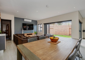 Felicia Street, Gauteng, 3 Bedrooms Bedrooms, 0 ,2 BathroomsBathrooms,Cluster,For Sale,Felicia Street ,0,1628