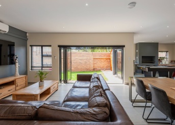 Felicia Street, Gauteng, 3 Bedrooms Bedrooms, 0 ,2 BathroomsBathrooms,Cluster,For Sale,Felicia Street ,0,1628