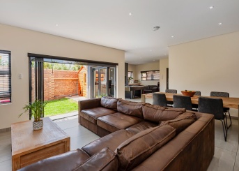 Felicia Street, Gauteng, 3 Bedrooms Bedrooms, 0 ,2 BathroomsBathrooms,Cluster,For Sale,Felicia Street ,0,1628