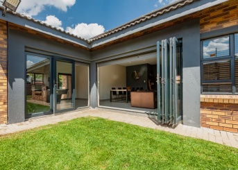 Felicia Street, Gauteng, 3 Bedrooms Bedrooms, 0 ,2 BathroomsBathrooms,Cluster,For Sale,Felicia Street ,0,1628