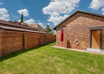 Felicia Street, Gauteng, 3 Bedrooms Bedrooms, 0 ,2 BathroomsBathrooms,Cluster,For Sale,Felicia Street ,0,1628
