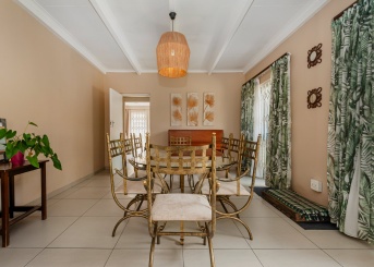 Toon Van Den Heever Street, Randhart, Gauteng, 3 Bedrooms Bedrooms, 0 ,2.5 BathroomsBathrooms,House,For Sale,Toon Van Den Heever Street,0,1629