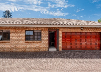 St Michael Street, New Redruth, Gauteng, 3 Bedrooms Bedrooms, 0 ,2 BathroomsBathrooms,Cluster,For Sale,St Michael Street,0,1630