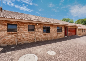 St Michael Street, New Redruth, Gauteng, 3 Bedrooms Bedrooms, 0 ,2 BathroomsBathrooms,Cluster,For Sale,St Michael Street,0,1630