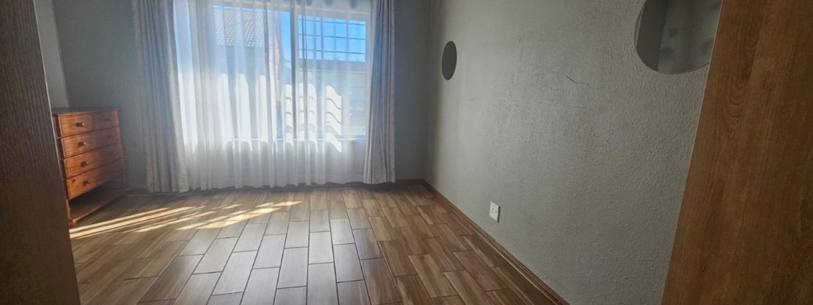 Eastcliff DJ Theron Crescent, Gauteng, 2 Bedrooms Bedrooms, 0 ,2 BathroomsBathrooms,Apartment,For Sale,Eastcliff DJ Theron Crescent,0,1638